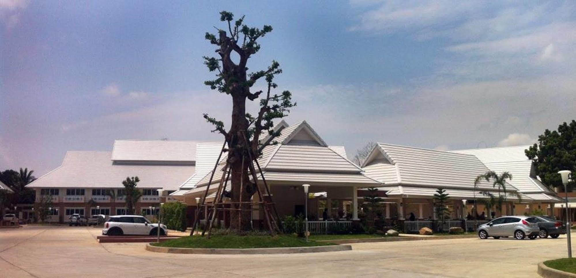 Park Inn Chiang Rai Exterior foto